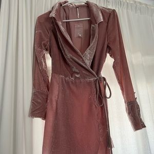 Free people viola velvet romper in pink